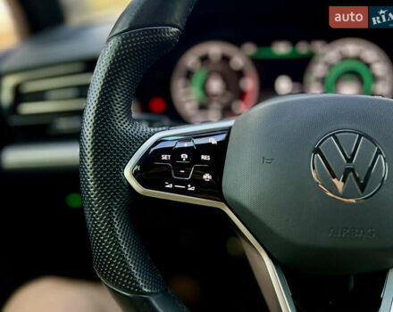 Черный Фольксваген Туарег, объемом двигателя 3 л и пробегом 171 тыс. км за 51999 $, фото 51 на Automoto.ua