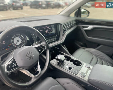 Черный Фольксваген Туарег, объемом двигателя 2.97 л и пробегом 121 тыс. км за 48500 $, фото 15 на Automoto.ua