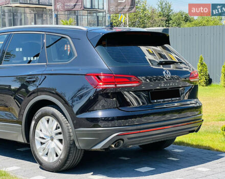 Черный Фольксваген Туарег, объемом двигателя 3 л и пробегом 143 тыс. км за 46000 $, фото 13 на Automoto.ua