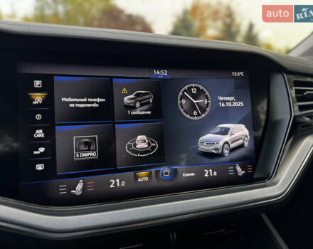 Чорний Фольксваген Туарег, об'ємом двигуна 2.97 л та пробігом 108 тис. км за 57800 $, фото 40 на Automoto.ua