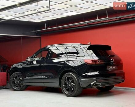 Чорний Фольксваген Туарег, об'ємом двигуна 3 л та пробігом 154 тис. км за 56900 $, фото 22 на Automoto.ua