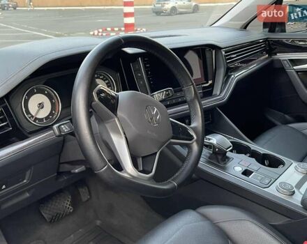 Черный Фольксваген Туарег, объемом двигателя 2.97 л и пробегом 90 тыс. км за 48700 $, фото 31 на Automoto.ua