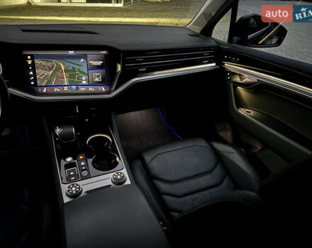Чорний Фольксваген Туарег, об'ємом двигуна 2.97 л та пробігом 108 тис. км за 57800 $, фото 74 на Automoto.ua