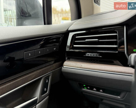 Черный Фольксваген Туарег, объемом двигателя 3 л и пробегом 140 тыс. км за 57999 $, фото 73 на Automoto.ua