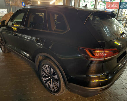 Черный Фольксваген Туарег, объемом двигателя 2.97 л и пробегом 134 тыс. км за 46000 $, фото 10 на Automoto.ua