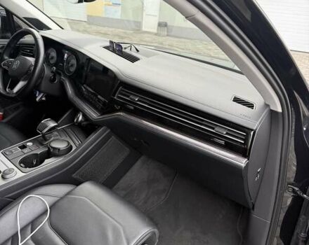 Черный Фольксваген Туарег, объемом двигателя 2.97 л и пробегом 126 тыс. км за 52000 $, фото 15 на Automoto.ua