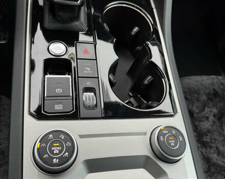 Черный Фольксваген Туарег, объемом двигателя 2.97 л и пробегом 186 тыс. км за 53000 $, фото 30 на Automoto.ua