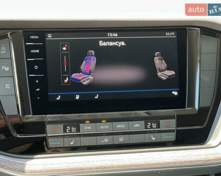 Черный Фольксваген Туарег, объемом двигателя 3 л и пробегом 143 тыс. км за 46000 $, фото 61 на Automoto.ua