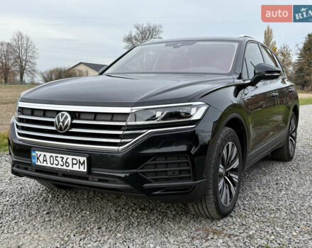Черный Фольксваген Туарег, объемом двигателя 2.97 л и пробегом 133 тыс. км за 46900 $, фото 1 на Automoto.ua