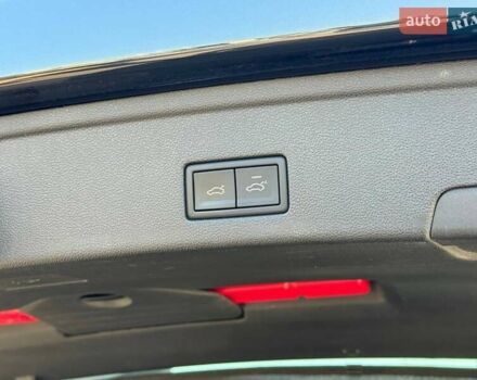 Черный Фольксваген Туарег, объемом двигателя 2.97 л и пробегом 114 тыс. км за 57900 $, фото 25 на Automoto.ua