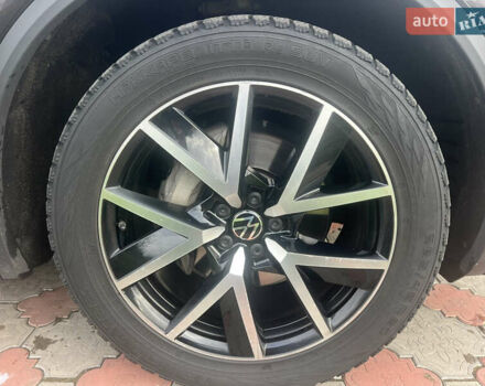 Черный Фольксваген Туарег, объемом двигателя 3 л и пробегом 142 тыс. км за 53700 $, фото 6 на Automoto.ua