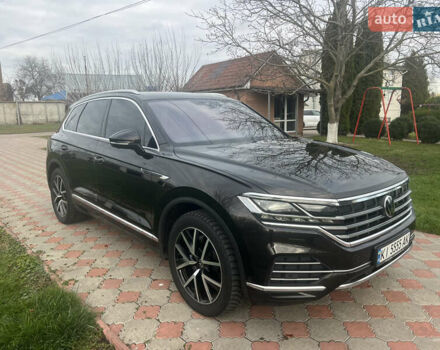Черный Фольксваген Туарег, объемом двигателя 3 л и пробегом 142 тыс. км за 53700 $, фото 5 на Automoto.ua