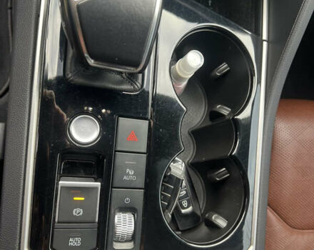 Черный Фольксваген Туарег, объемом двигателя 3 л и пробегом 142 тыс. км за 53700 $, фото 20 на Automoto.ua