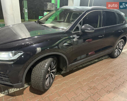 Черный Фольксваген Туарег, объемом двигателя 2.97 л и пробегом 134 тыс. км за 46000 $, фото 9 на Automoto.ua