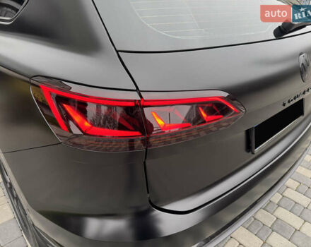 Черный Фольксваген Туарег, объемом двигателя 2.97 л и пробегом 186 тыс. км за 53000 $, фото 11 на Automoto.ua