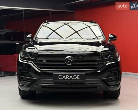 Чорний Фольксваген Туарег, об'ємом двигуна 3 л та пробігом 154 тис. км за 56900 $, фото 1 на Automoto.ua