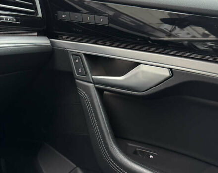 Черный Фольксваген Туарег, объемом двигателя 2.97 л и пробегом 186 тыс. км за 53000 $, фото 27 на Automoto.ua