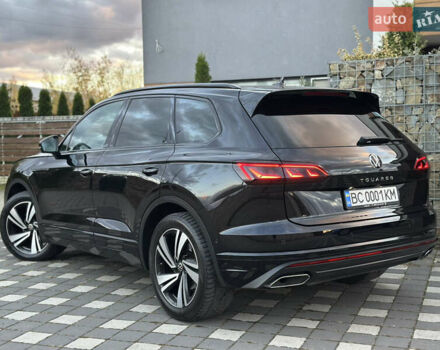 Черный Фольксваген Туарег, объемом двигателя 2.97 л и пробегом 161 тыс. км за 52500 $, фото 15 на Automoto.ua