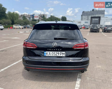 Черный Фольксваген Туарег, объемом двигателя 2.97 л и пробегом 121 тыс. км за 48500 $, фото 5 на Automoto.ua