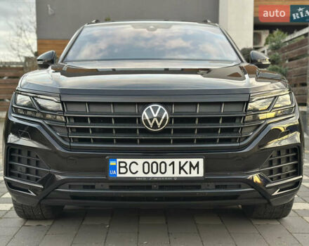 Черный Фольксваген Туарег, объемом двигателя 2.97 л и пробегом 161 тыс. км за 52500 $, фото 39 на Automoto.ua