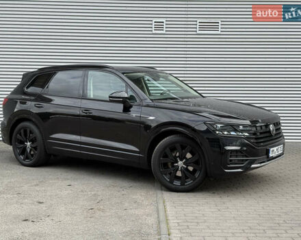 Черный Фольксваген Туарег, объемом двигателя 3 л и пробегом 140 тыс. км за 57999 $, фото 11 на Automoto.ua