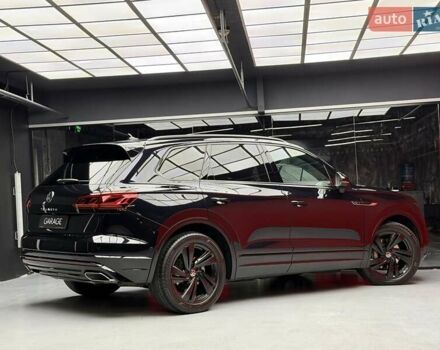 Чорний Фольксваген Туарег, об'ємом двигуна 3 л та пробігом 154 тис. км за 56900 $, фото 17 на Automoto.ua