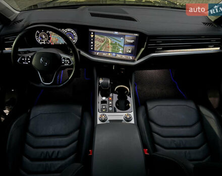 Чорний Фольксваген Туарег, об'ємом двигуна 2.97 л та пробігом 108 тис. км за 57800 $, фото 72 на Automoto.ua