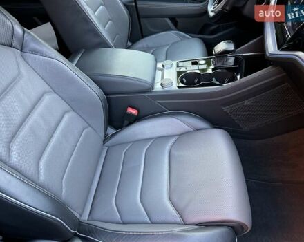 Чорний Фольксваген Туарег, об'ємом двигуна 2.97 л та пробігом 105 тис. км за 61500 $, фото 62 на Automoto.ua