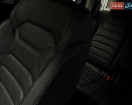 Черный Фольксваген Туарег, объемом двигателя 2.99 л и пробегом 110 тыс. км за 49222 $, фото 4 на Automoto.ua