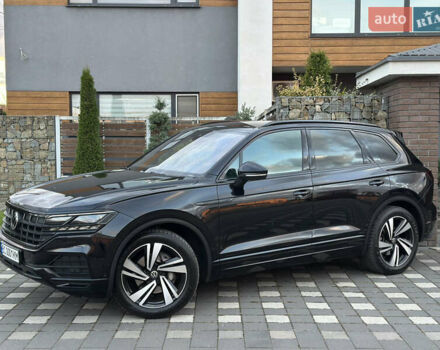 Черный Фольксваген Туарег, объемом двигателя 2.97 л и пробегом 161 тыс. км за 52500 $, фото 5 на Automoto.ua