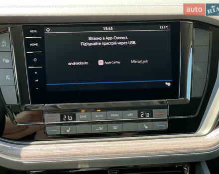 Черный Фольксваген Туарег, объемом двигателя 3 л и пробегом 143 тыс. км за 46000 $, фото 59 на Automoto.ua