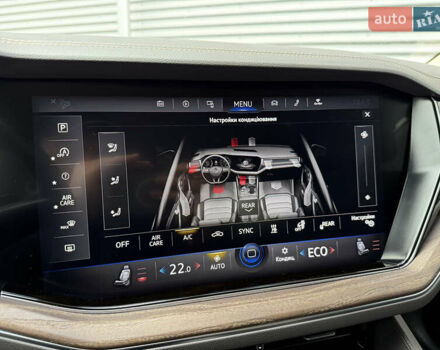 Черный Фольксваген Туарег, объемом двигателя 3 л и пробегом 140 тыс. км за 57999 $, фото 72 на Automoto.ua