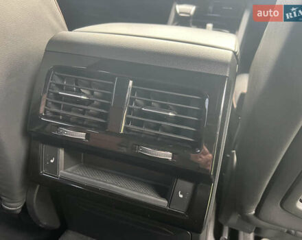 Черный Фольксваген Туарег, объемом двигателя 3 л и пробегом 142 тыс. км за 53700 $, фото 12 на Automoto.ua