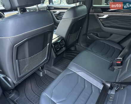 Черный Фольксваген Туарег, объемом двигателя 2.97 л и пробегом 161 тыс. км за 52500 $, фото 77 на Automoto.ua