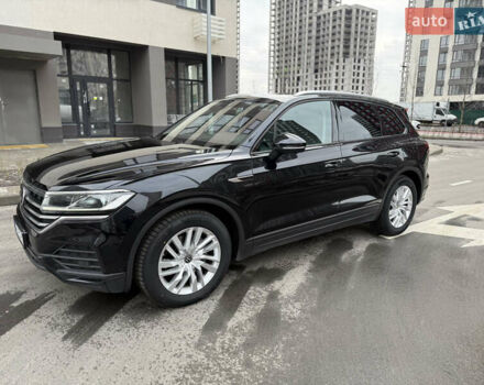 Чорний Фольксваген Туарег, об'ємом двигуна 2.97 л та пробігом 215 тис. км за 39800 $, фото 3 на Automoto.ua