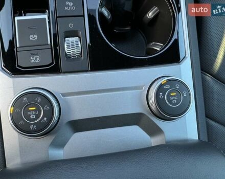 Чорний Фольксваген Туарег, об'ємом двигуна 2.97 л та пробігом 105 тис. км за 61500 $, фото 44 на Automoto.ua