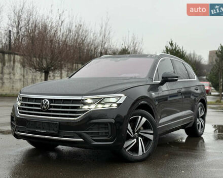 Черный Фольксваген Туарег, объемом двигателя 3 л и пробегом 148 тыс. км за 57500 $, фото 79 на Automoto.ua