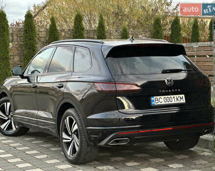 Черный Фольксваген Туарег, объемом двигателя 2.97 л и пробегом 161 тыс. км за 52500 $, фото 3 на Automoto.ua