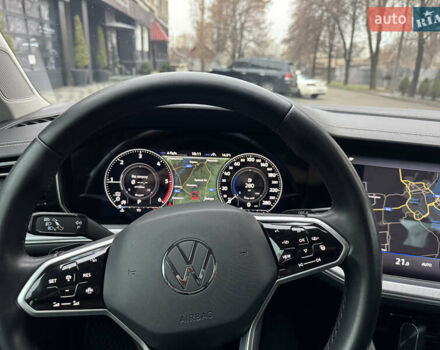 Черный Фольксваген Туарег, объемом двигателя 2.97 л и пробегом 186 тыс. км за 53000 $, фото 29 на Automoto.ua