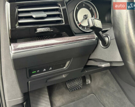 Черный Фольксваген Туарег, объемом двигателя 2.97 л и пробегом 133 тыс. км за 46900 $, фото 17 на Automoto.ua