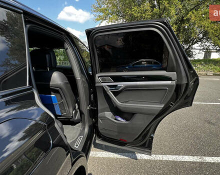 Черный Фольксваген Туарег, объемом двигателя 3 л и пробегом 171 тыс. км за 51999 $, фото 34 на Automoto.ua