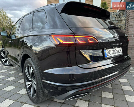 Черный Фольксваген Туарег, объемом двигателя 2.97 л и пробегом 161 тыс. км за 52500 $, фото 19 на Automoto.ua