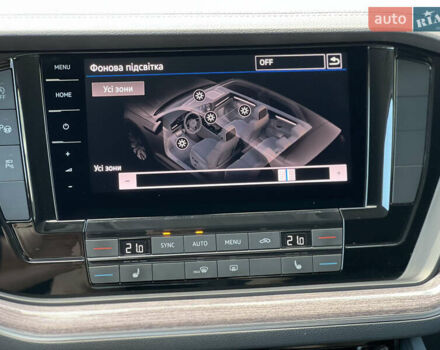 Черный Фольксваген Туарег, объемом двигателя 3 л и пробегом 143 тыс. км за 46000 $, фото 66 на Automoto.ua