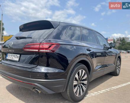 Черный Фольксваген Туарег, объемом двигателя 2.97 л и пробегом 121 тыс. км за 48500 $, фото 4 на Automoto.ua