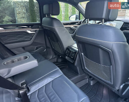 Черный Фольксваген Туарег, объемом двигателя 2.97 л и пробегом 161 тыс. км за 52500 $, фото 83 на Automoto.ua