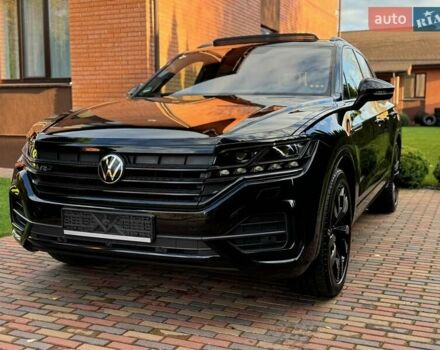 Чорний Фольксваген Туарег, об'ємом двигуна 2.97 л та пробігом 105 тис. км за 61500 $, фото 5 на Automoto.ua