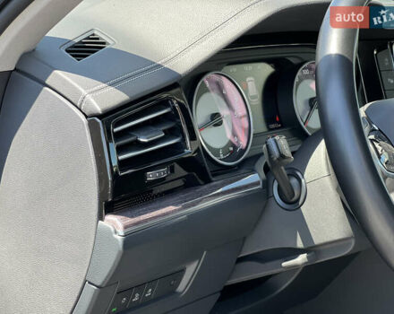 Черный Фольксваген Туарег, объемом двигателя 3 л и пробегом 143 тыс. км за 46000 $, фото 23 на Automoto.ua