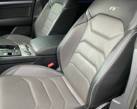 Черный Фольксваген Туарег, объемом двигателя 3 л и пробегом 240 тыс. км за 50000 $, фото 7 на Automoto.ua