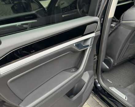 Черный Фольксваген Туарег, объемом двигателя 2.97 л и пробегом 186 тыс. км за 53000 $, фото 25 на Automoto.ua