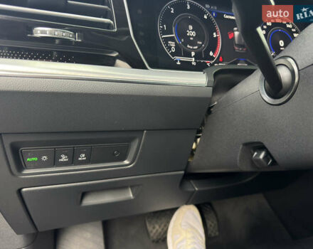 Черный Фольксваген Туарег, объемом двигателя 2.97 л и пробегом 108 тыс. км за 58500 $, фото 62 на Automoto.ua